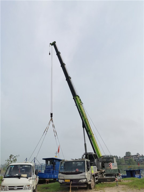 滨江区桥梁建设吊装案例